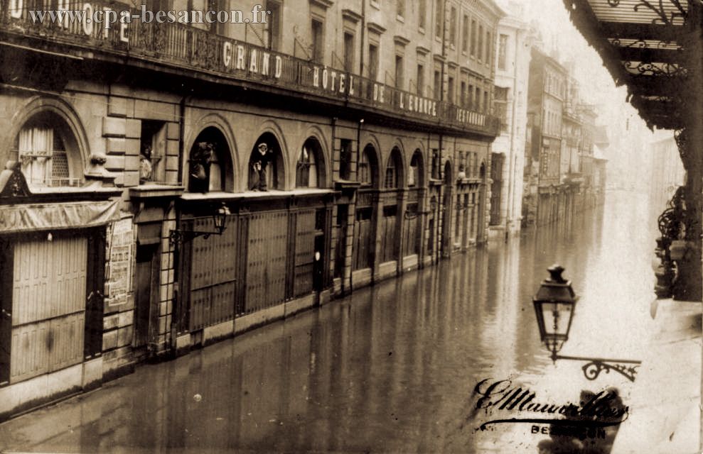 BESANÇON - Inondations de janvier 1910 - Rue de la République